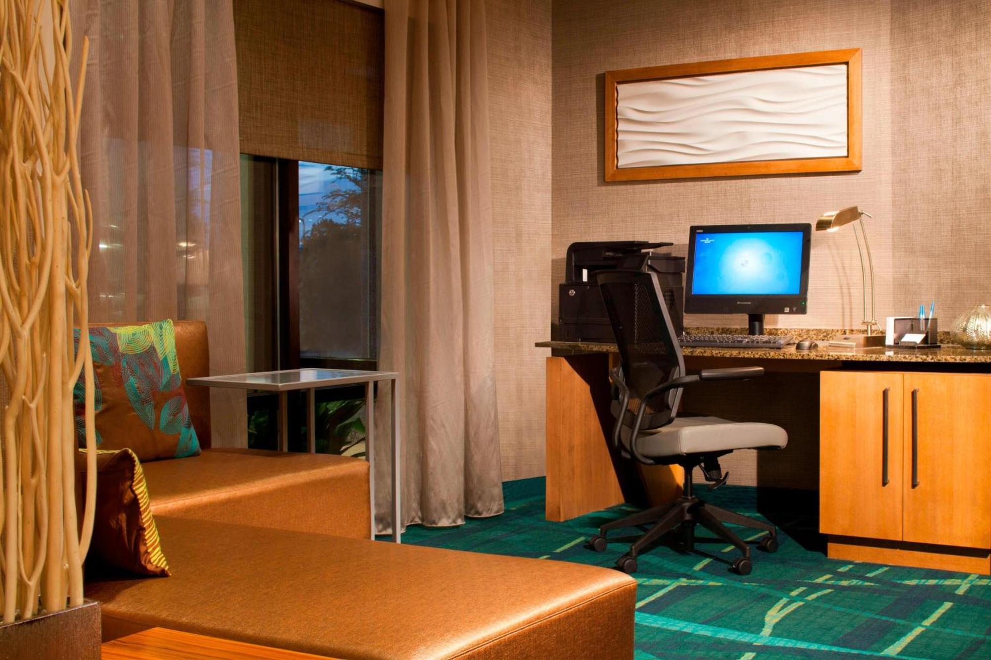 Springhill Suites Gainesville Exteriér fotografie